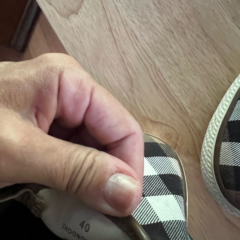 Burberry mule sneakers pre loved size 40
